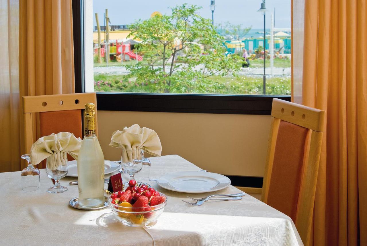 Little Hotel Cesenatico Extérieur photo